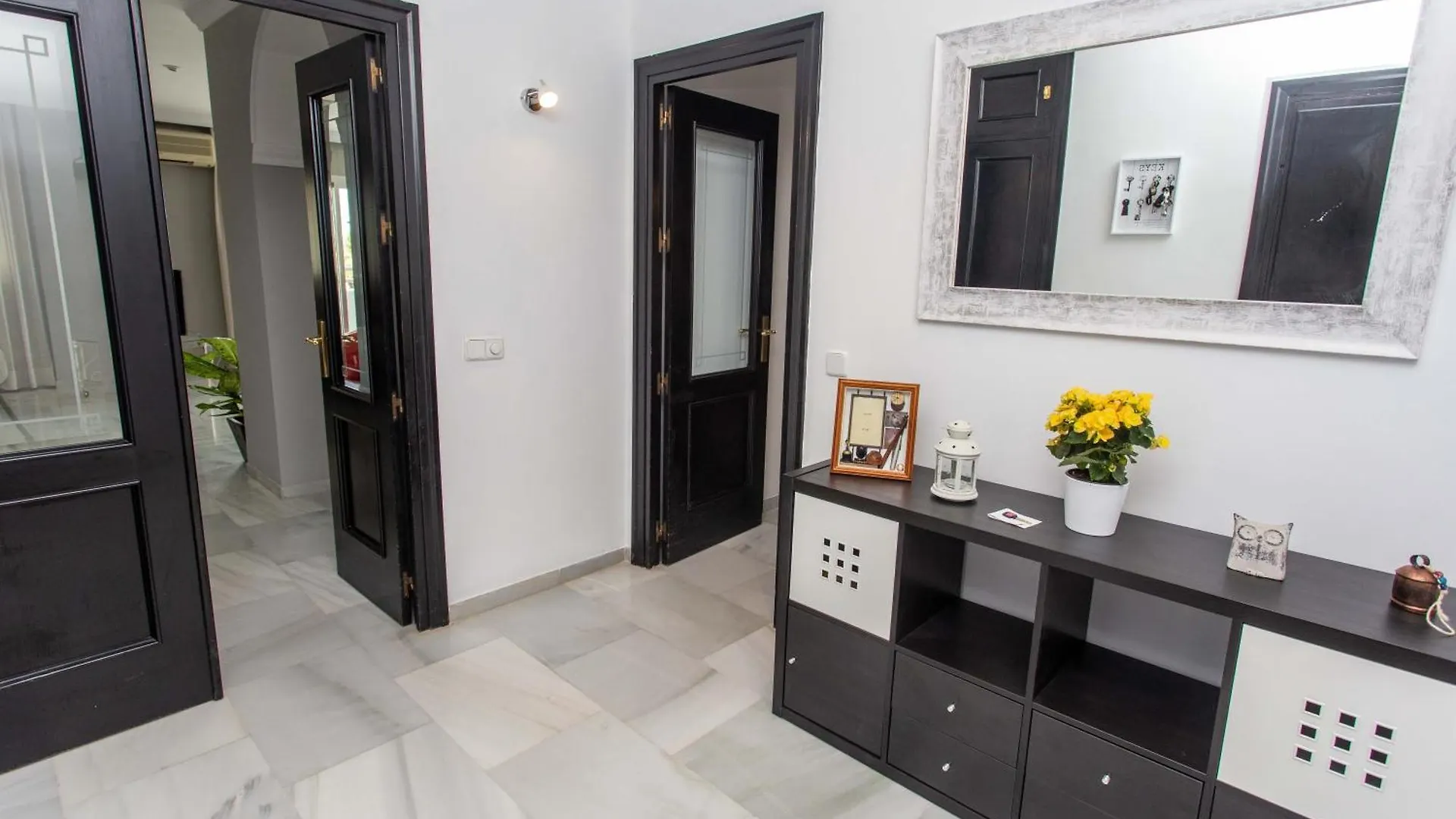 Villa Venecia, Apartamento De Lujo En 1º Linea De Playa + Parking Málaga 0*,